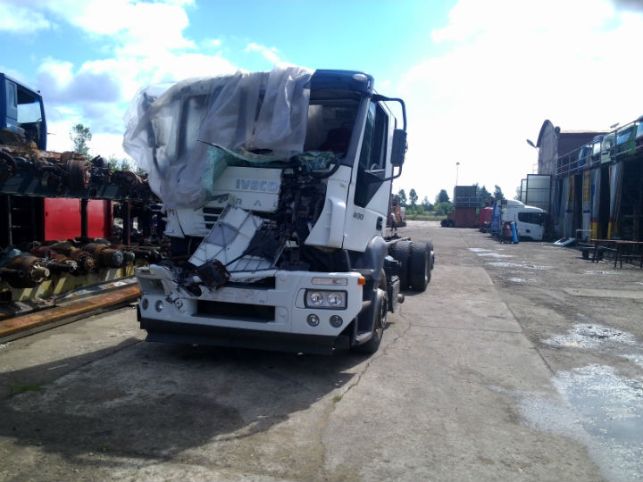 IVECO Stralis 400 - Image 2