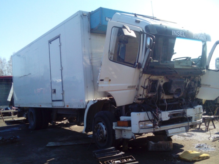 MERCEDES-BENZ ATEGO 1828 - Image 2