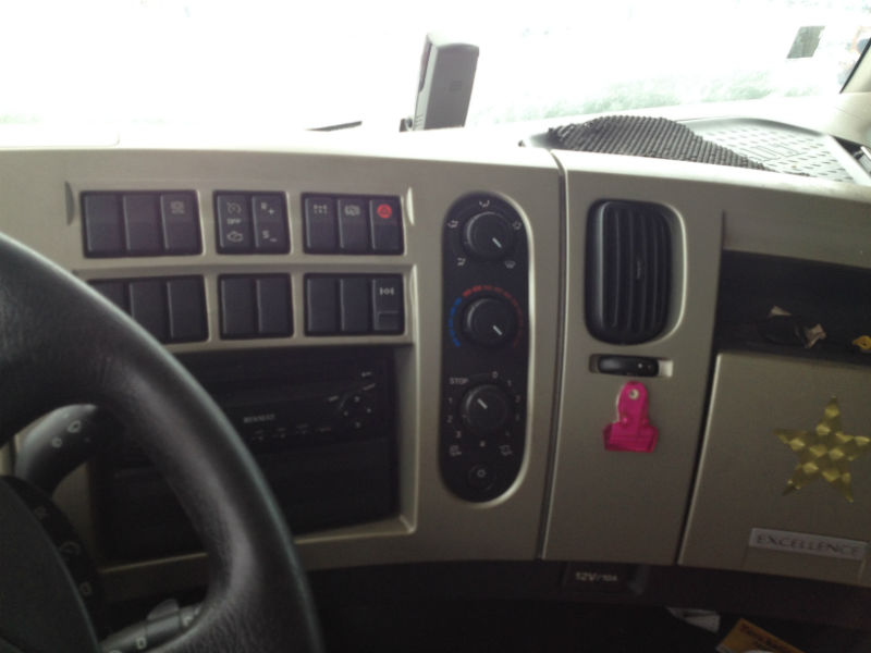 Renault Premium DXI450 - Image 3