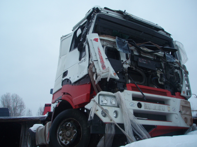 IVECO AS440 S43 Stralis - Image 7